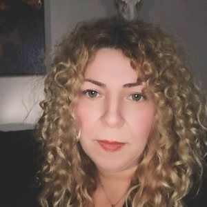 Meet your Posher, Sabrina